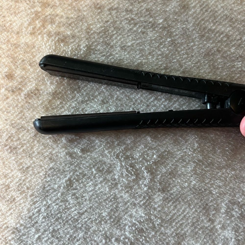 Style House Mini Straightener - Picture 7 of 7